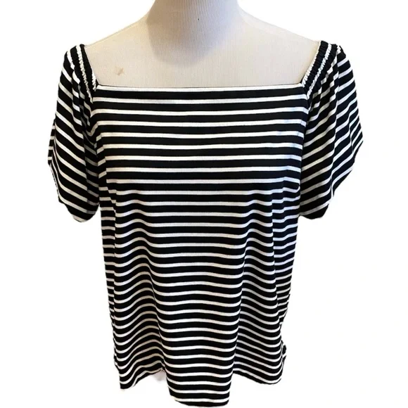 Banana Republic Black White Stripe Off Shoulder Scallop Hem Top M Blouse Preppy - Picture 3 of 7